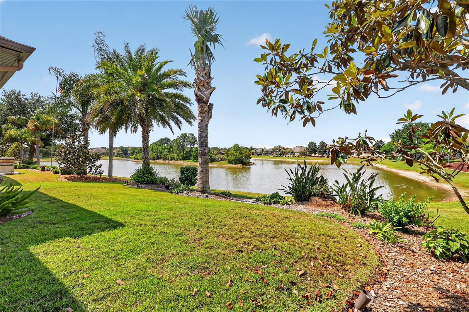 2327 WAKEFIELD WAY, MOUNT DORA, FL, 32757