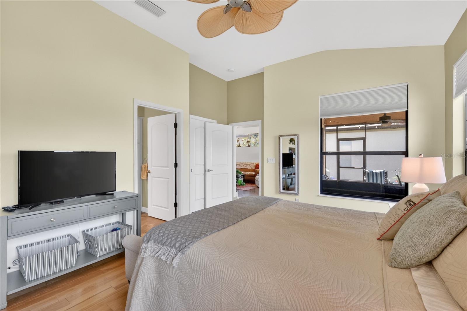 2327 WAKEFIELD WAY, MOUNT DORA, FL, 32757