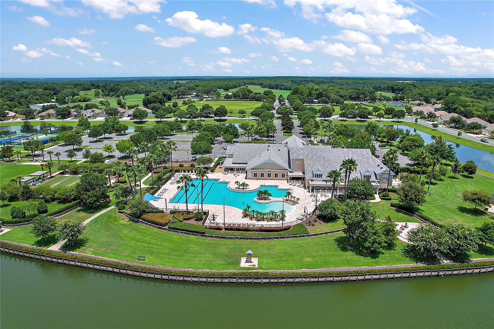 2327 WAKEFIELD WAY, MOUNT DORA, FL, 32757