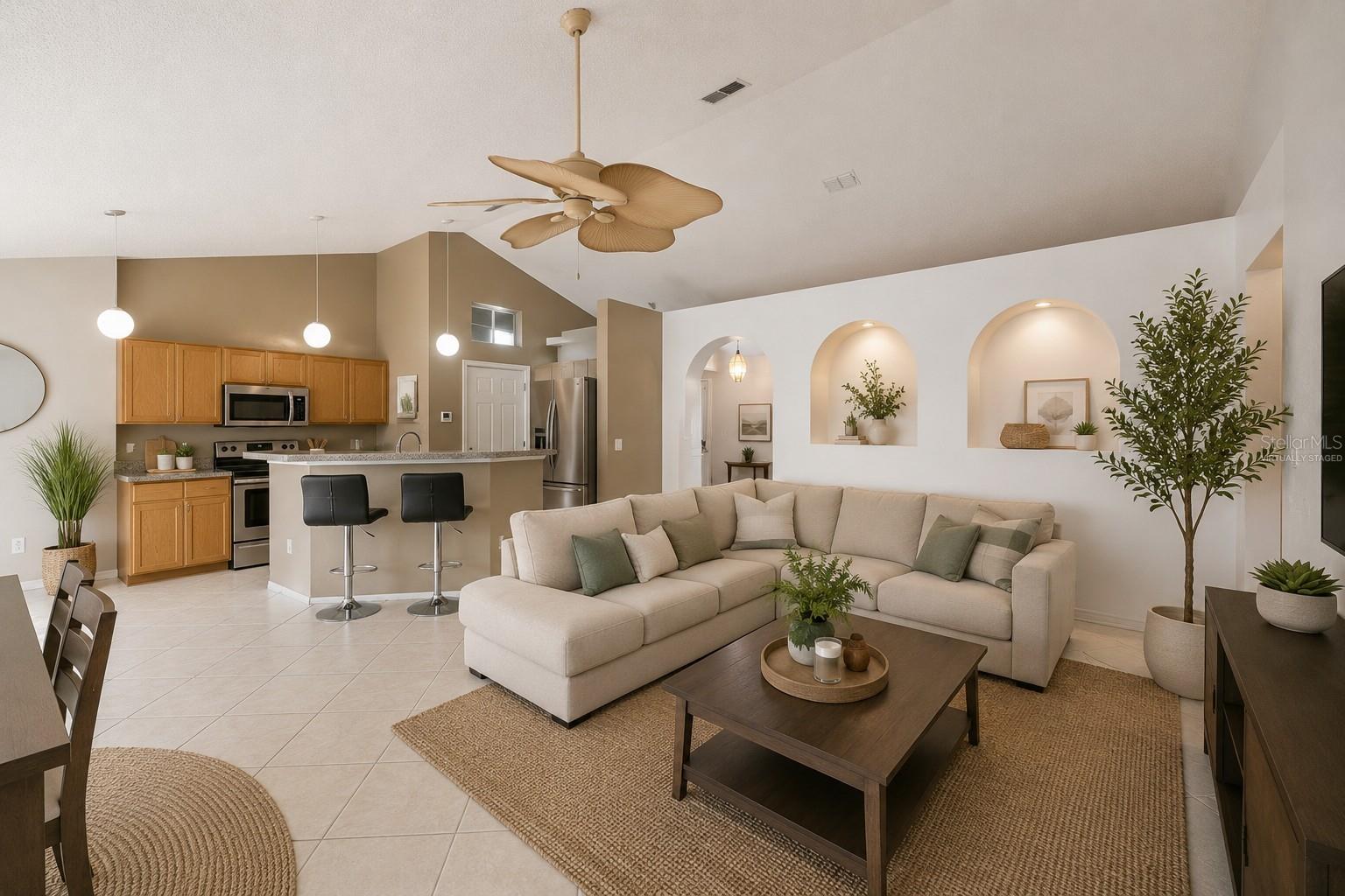 1020 S LAUREL AVE, SANFORD, FL, 32771