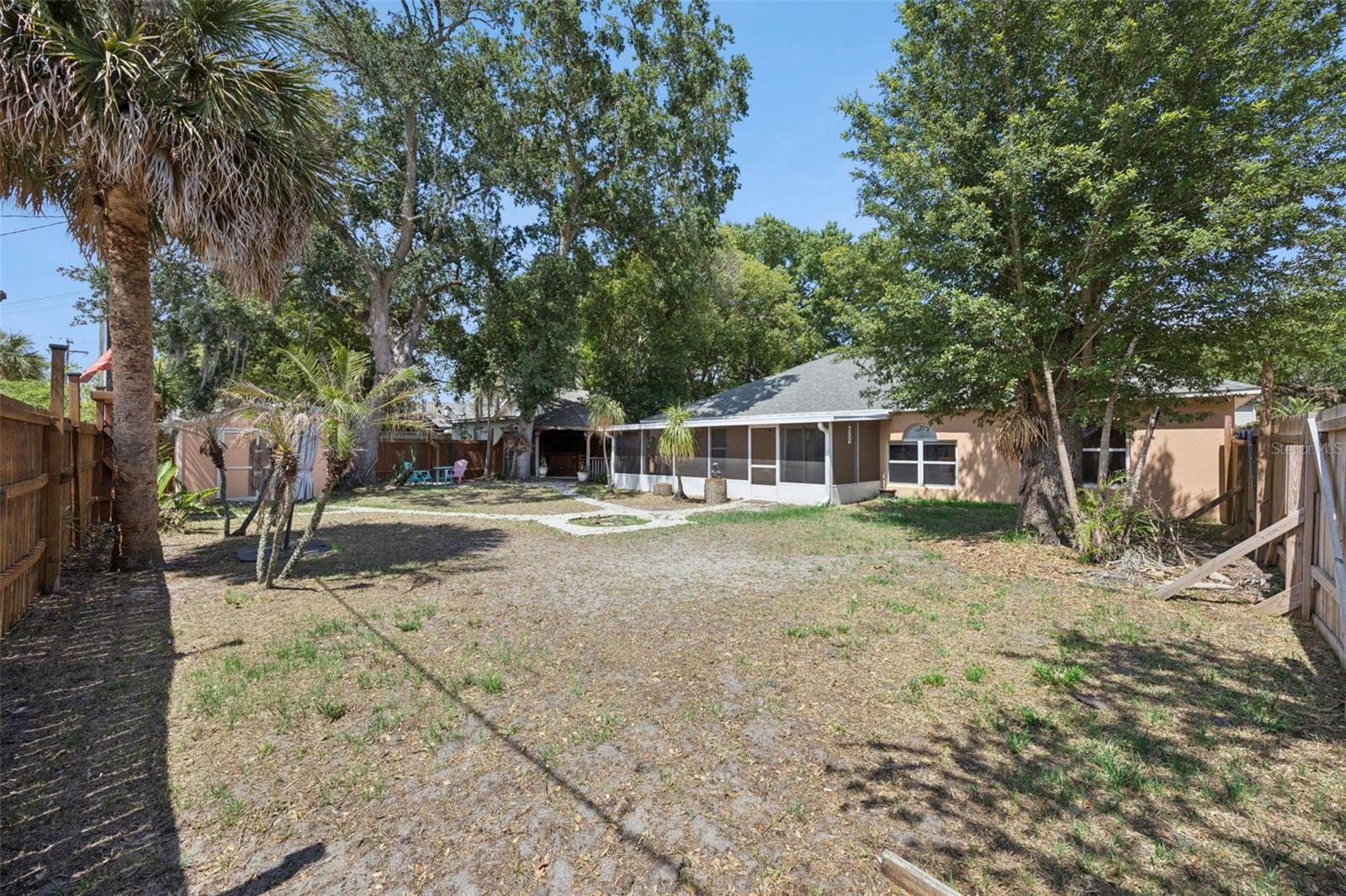 1020 S LAUREL AVE, SANFORD, FL, 32771
