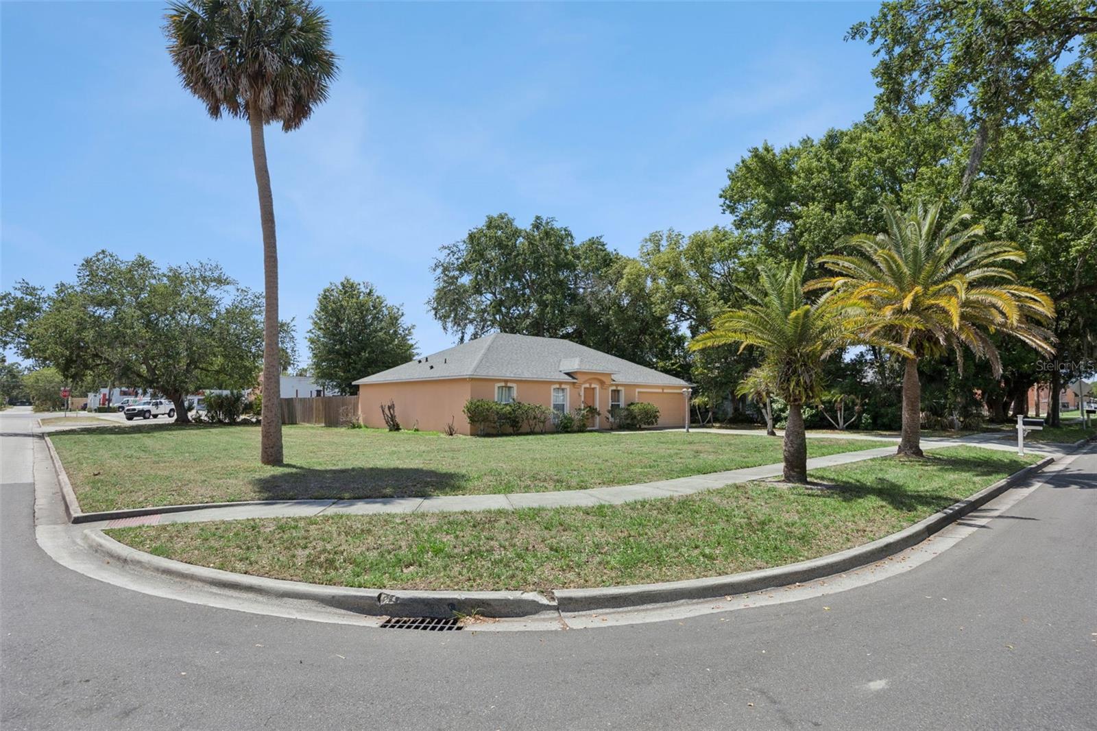 1020 S LAUREL AVE, SANFORD, FL, 32771
