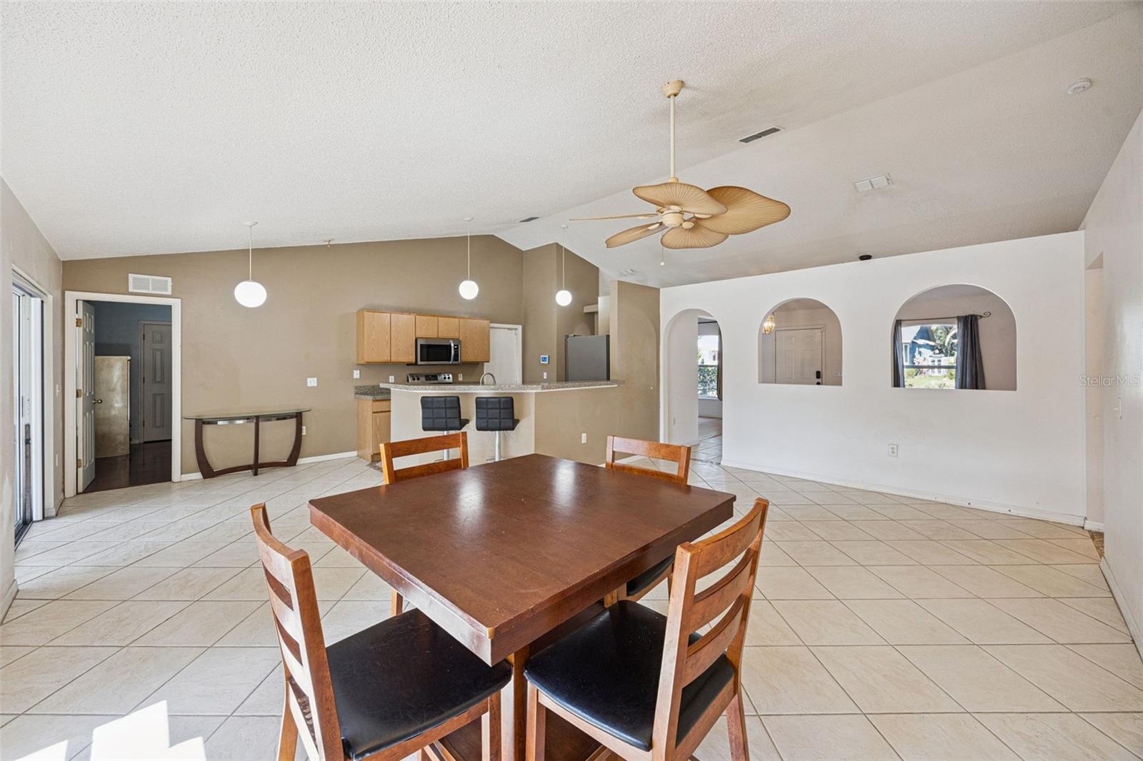 1020 S LAUREL AVE, SANFORD, FL, 32771