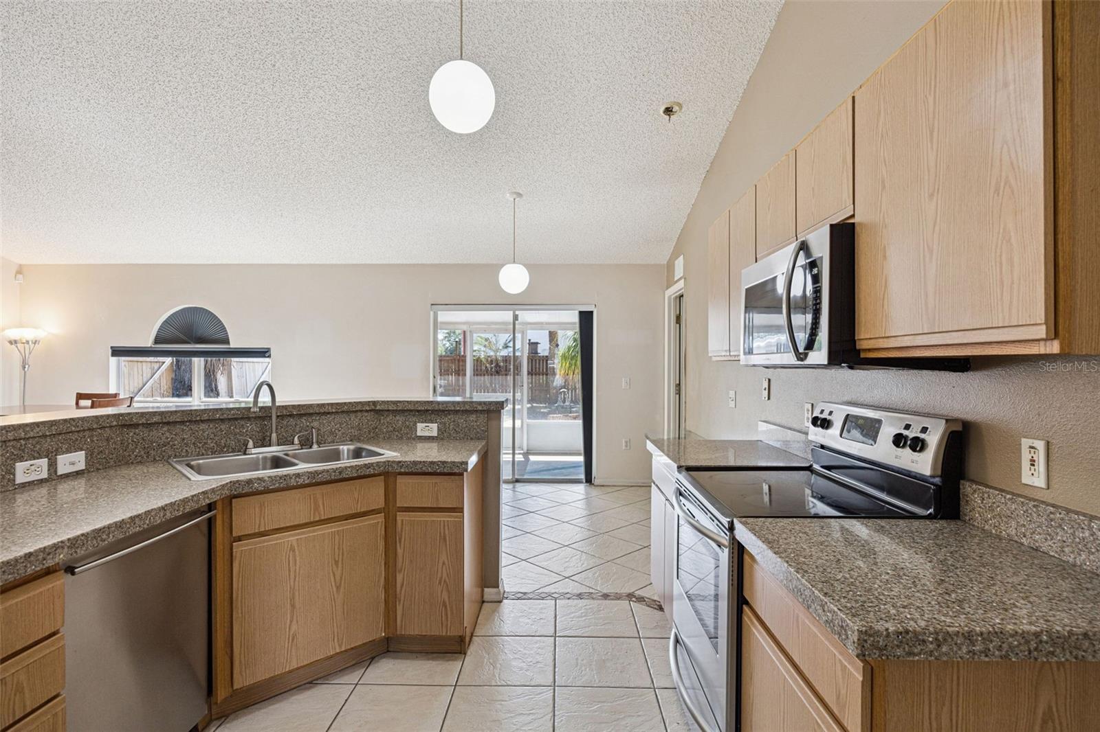 1020 S LAUREL AVE, SANFORD, FL, 32771
