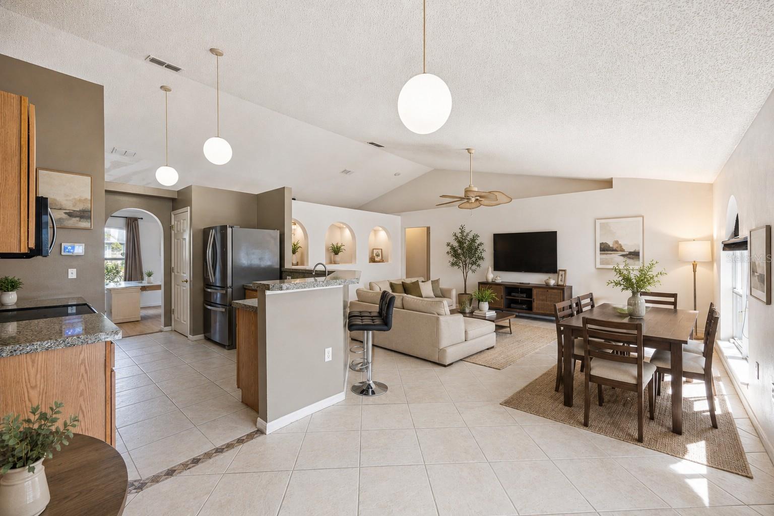 1020 S LAUREL AVE, SANFORD, FL, 32771