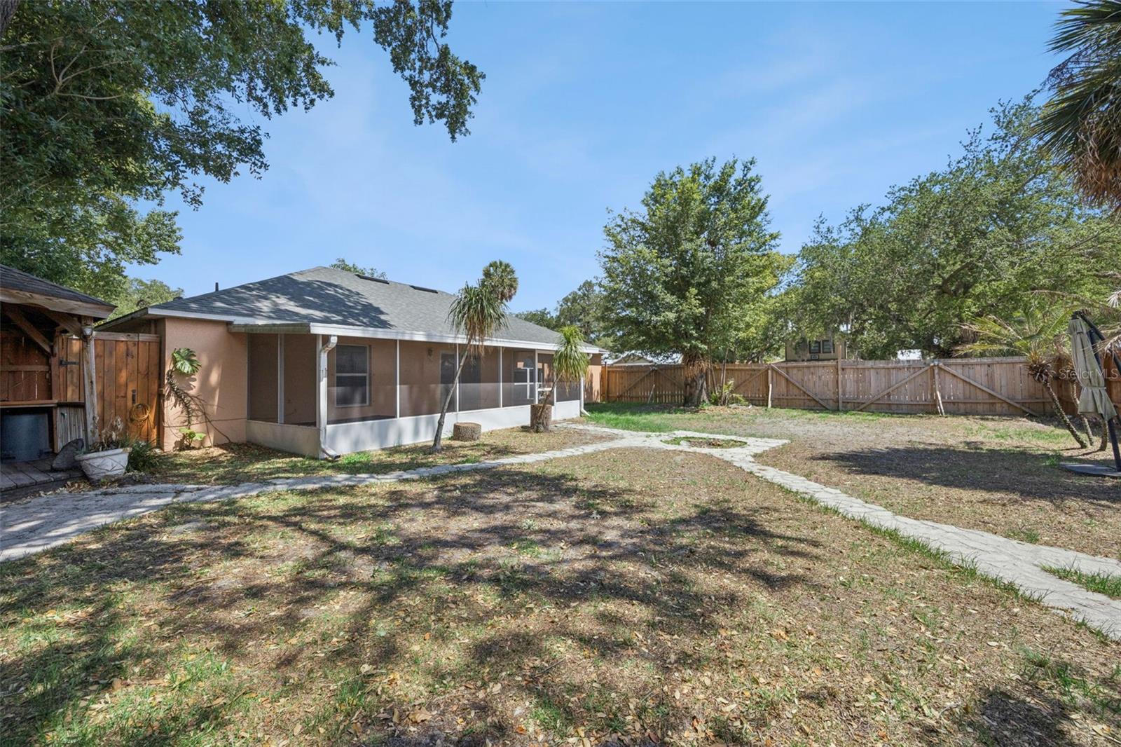 1020 S LAUREL AVE, SANFORD, FL, 32771
