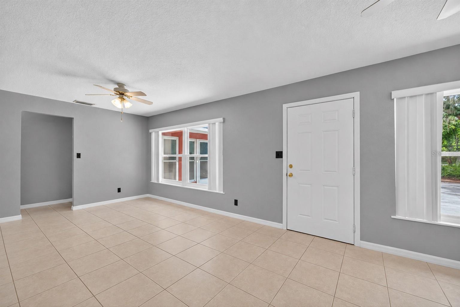 2710 WESTSIDE DR, LEESBURG, FL, 34748