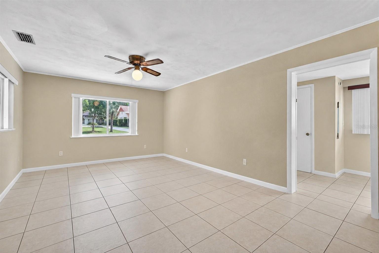 2710 WESTSIDE DR, LEESBURG, FL, 34748