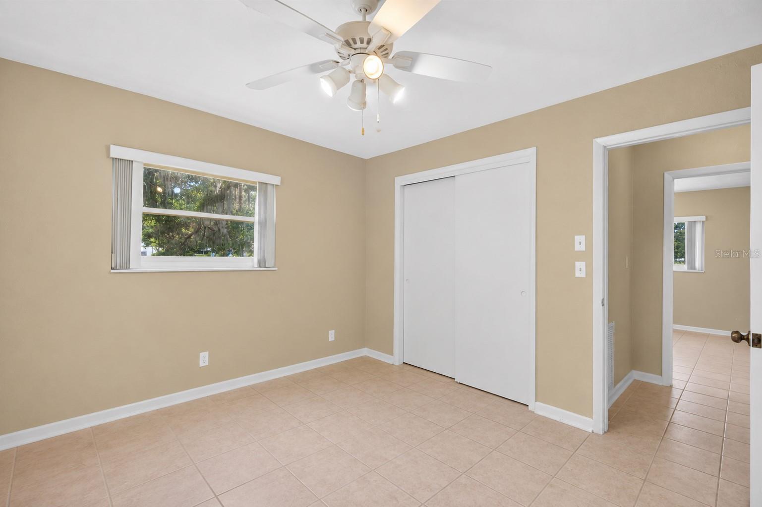 2710 WESTSIDE DR, LEESBURG, FL, 34748