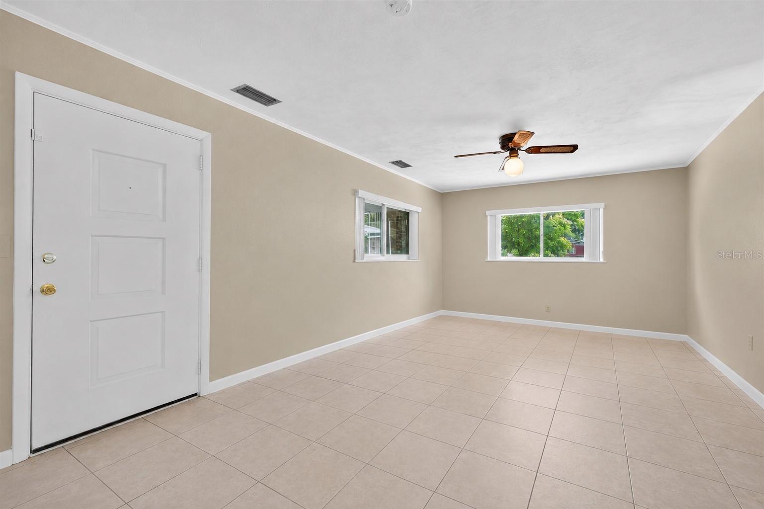 2710 WESTSIDE DR, LEESBURG, FL, 34748