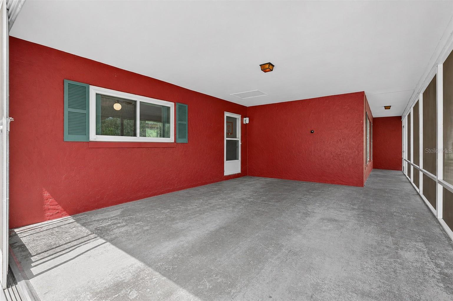 2710 WESTSIDE DR, LEESBURG, FL, 34748