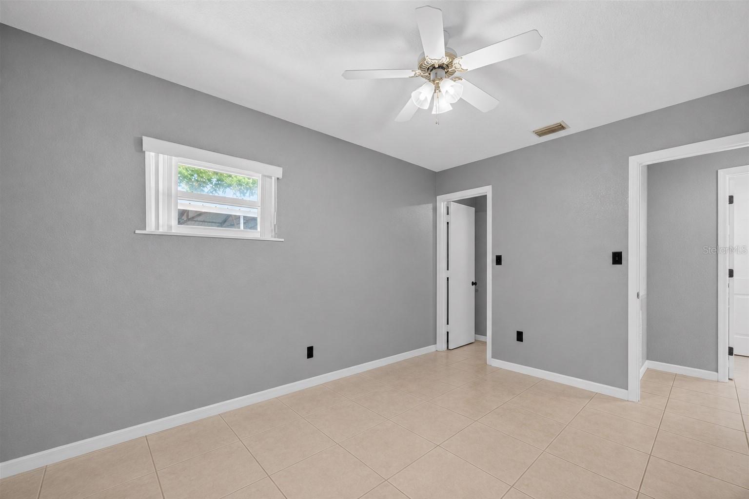 2710 WESTSIDE DR, LEESBURG, FL, 34748