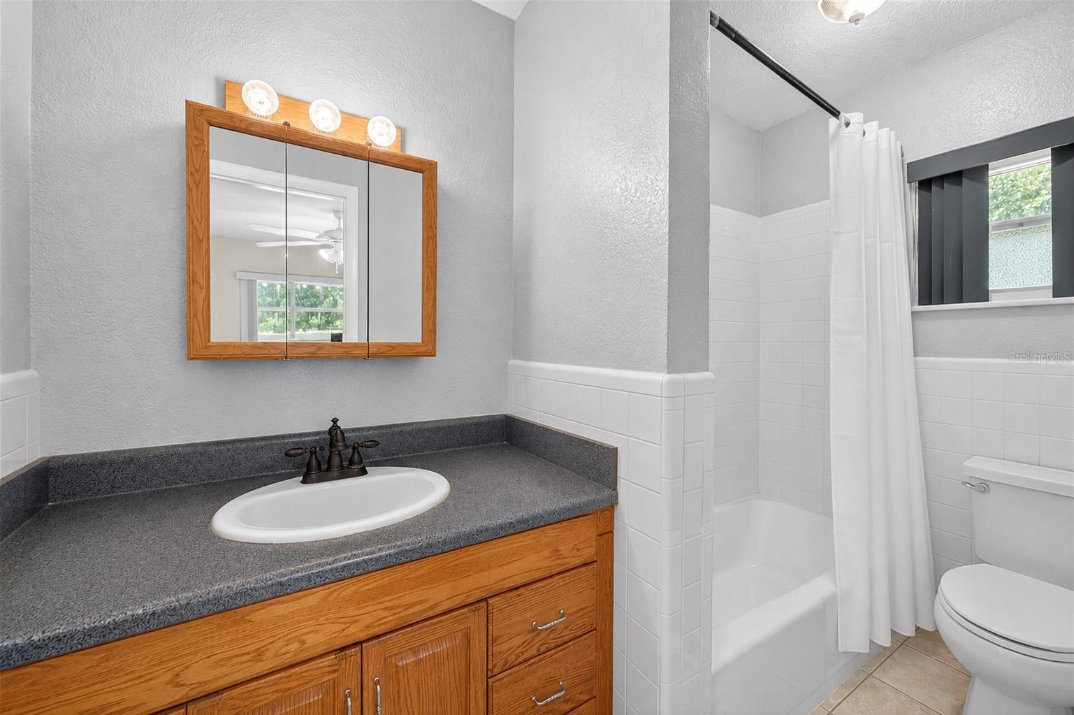 2710 WESTSIDE DR, LEESBURG, FL, 34748
