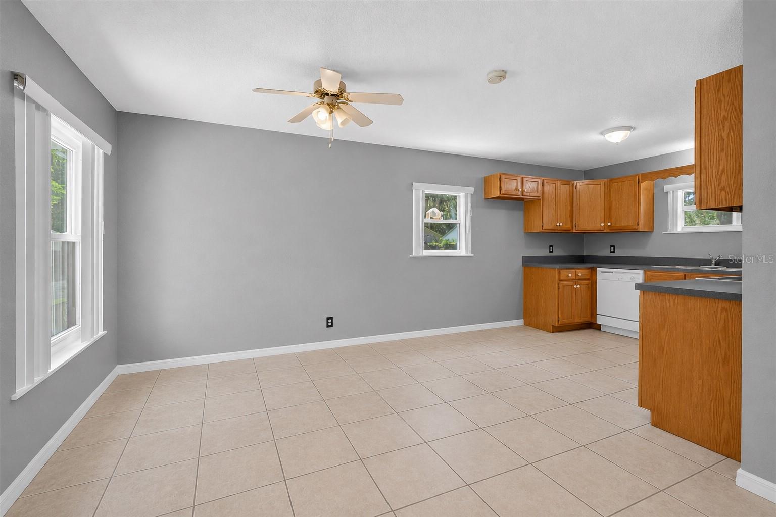 2710 WESTSIDE DR, LEESBURG, FL, 34748