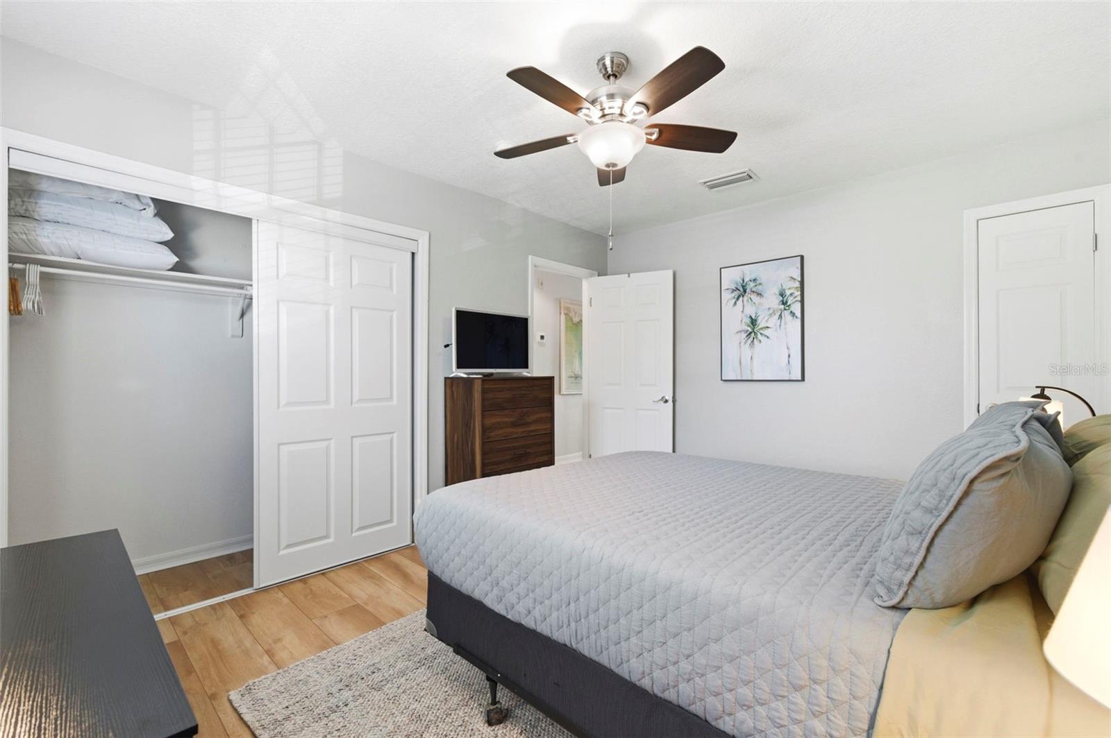 201 POMPANO DR SE #C furnished, ST PETERSBURG, FL, 33705