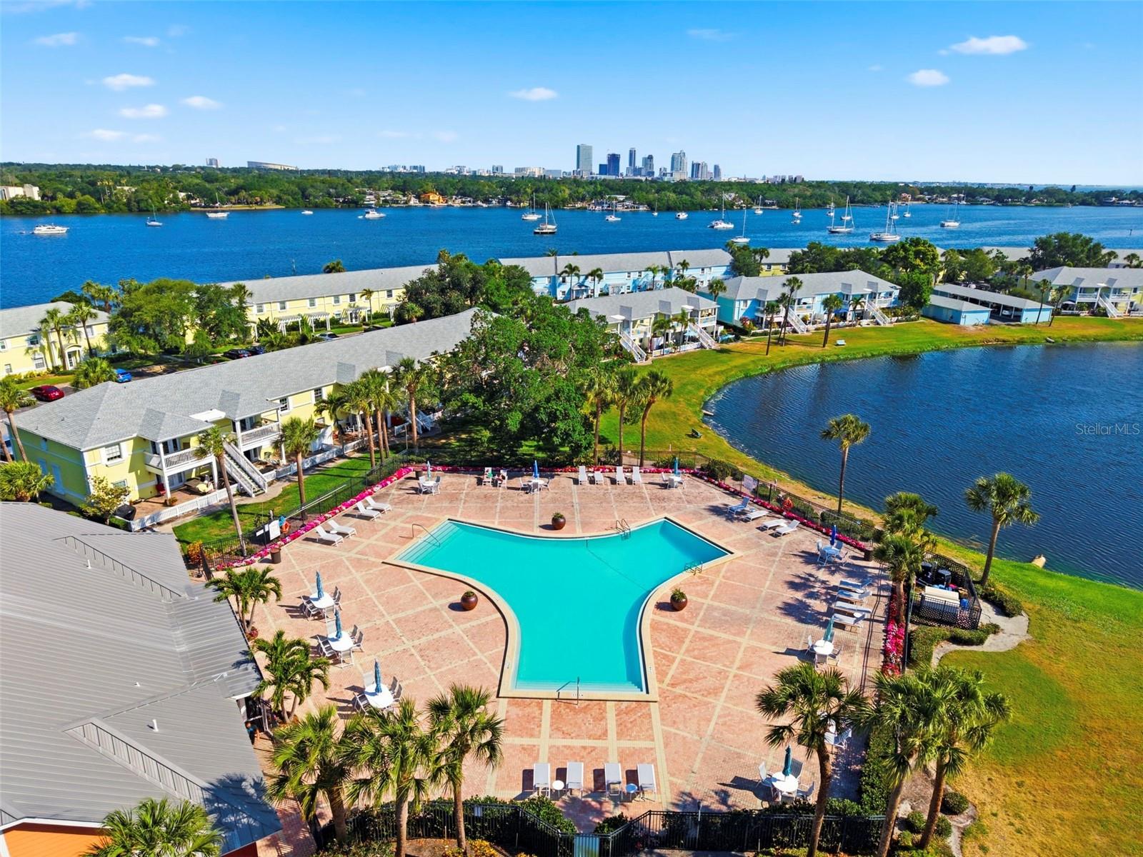 201 POMPANO DR SE #C furnished, ST PETERSBURG, FL, 33705
