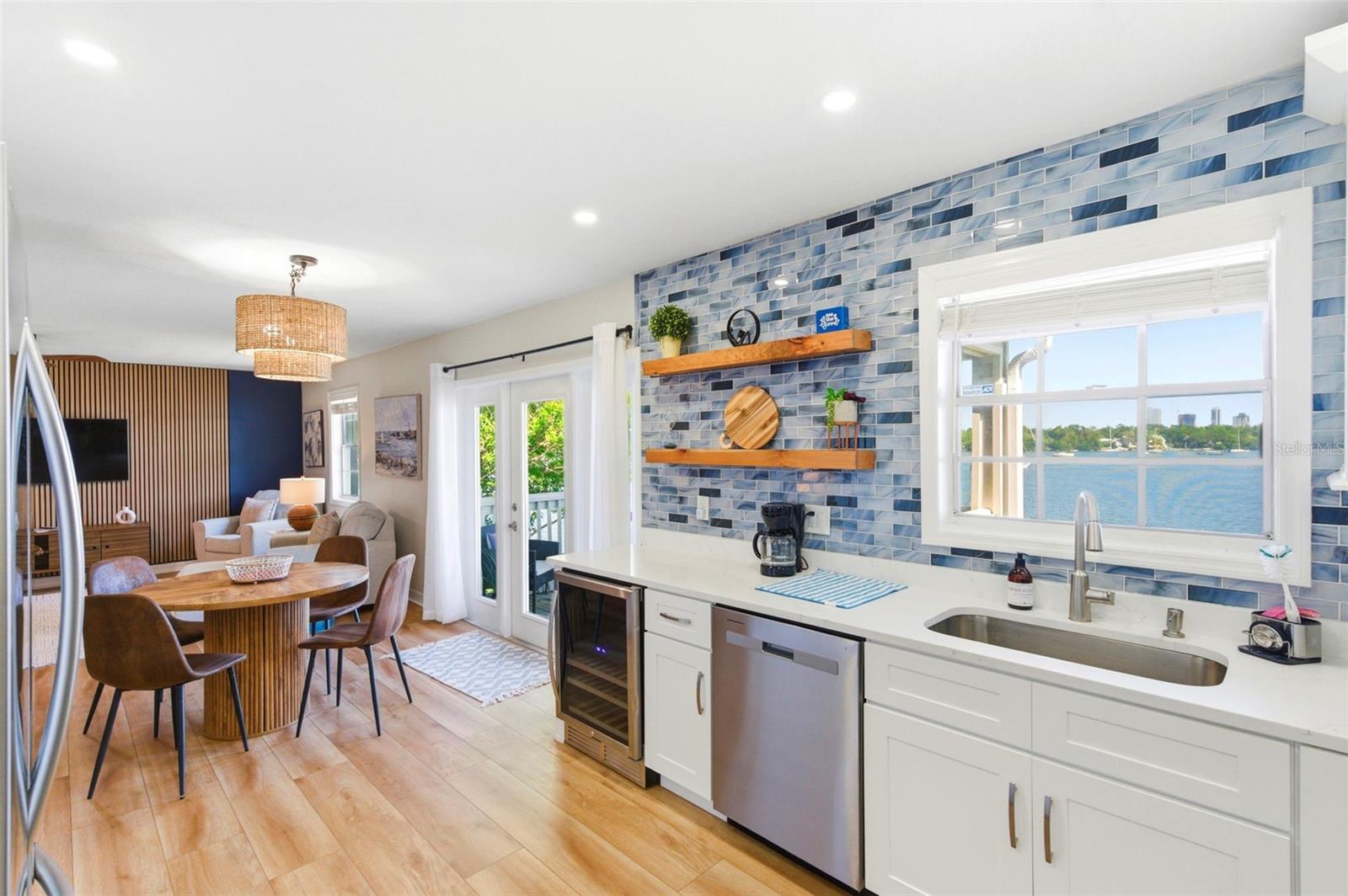 201 POMPANO DR SE #C furnished, ST PETERSBURG, FL, 33705