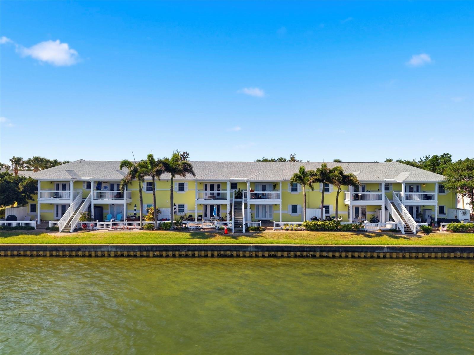 201 POMPANO DR SE #C furnished, ST PETERSBURG, FL, 33705