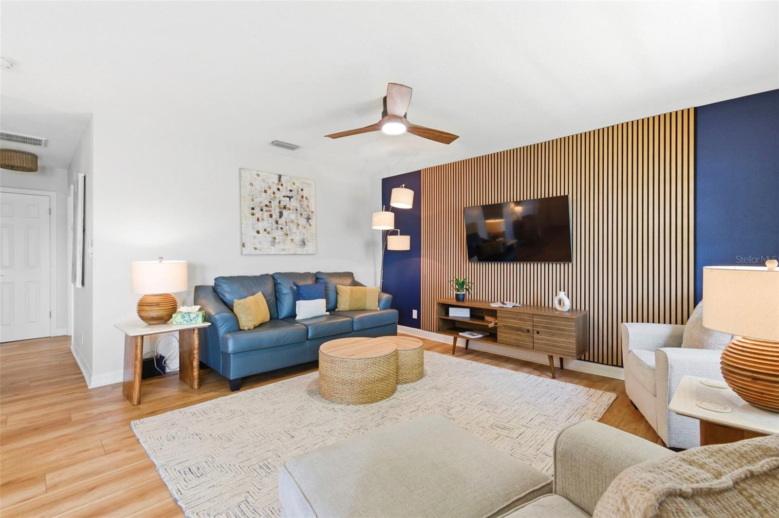201 POMPANO DR SE #C furnished, ST PETERSBURG, FL, 33705