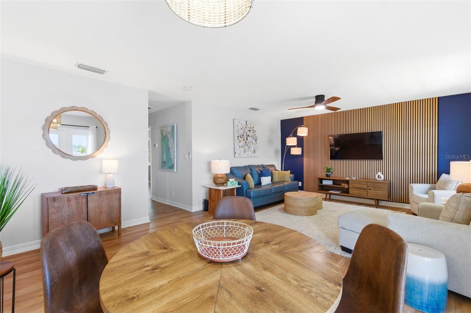201 POMPANO DR SE #C furnished, ST PETERSBURG, FL, 33705