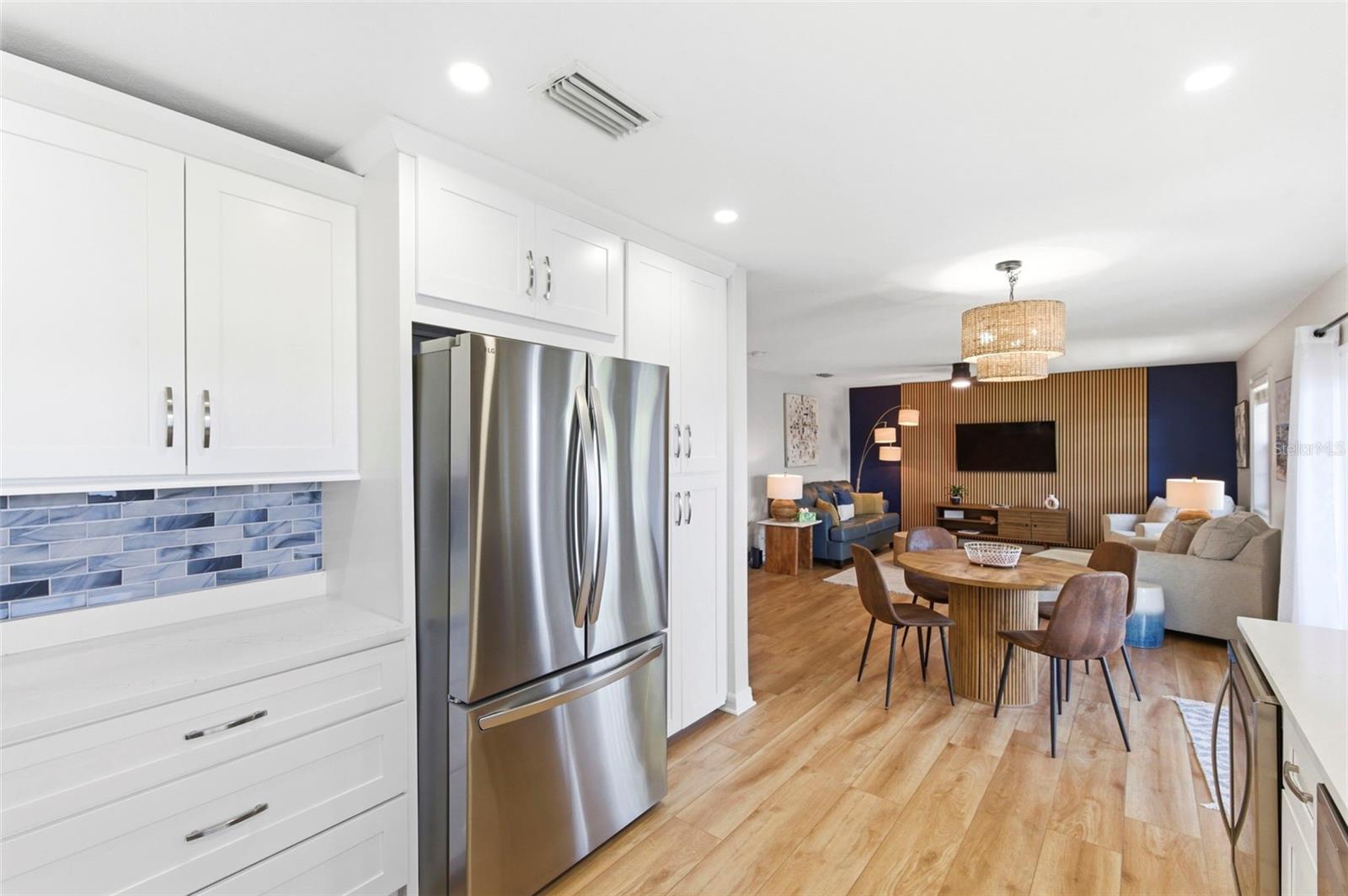 201 POMPANO DR SE #C furnished, ST PETERSBURG, FL, 33705