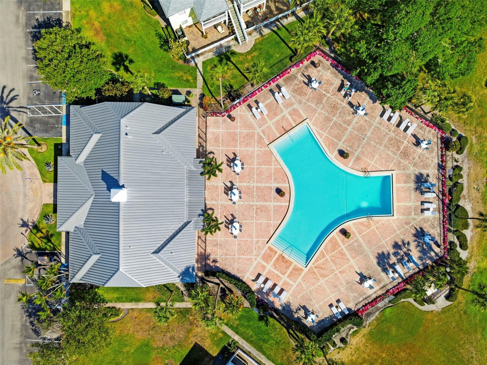 201 POMPANO DR SE #C furnished, ST PETERSBURG, FL, 33705