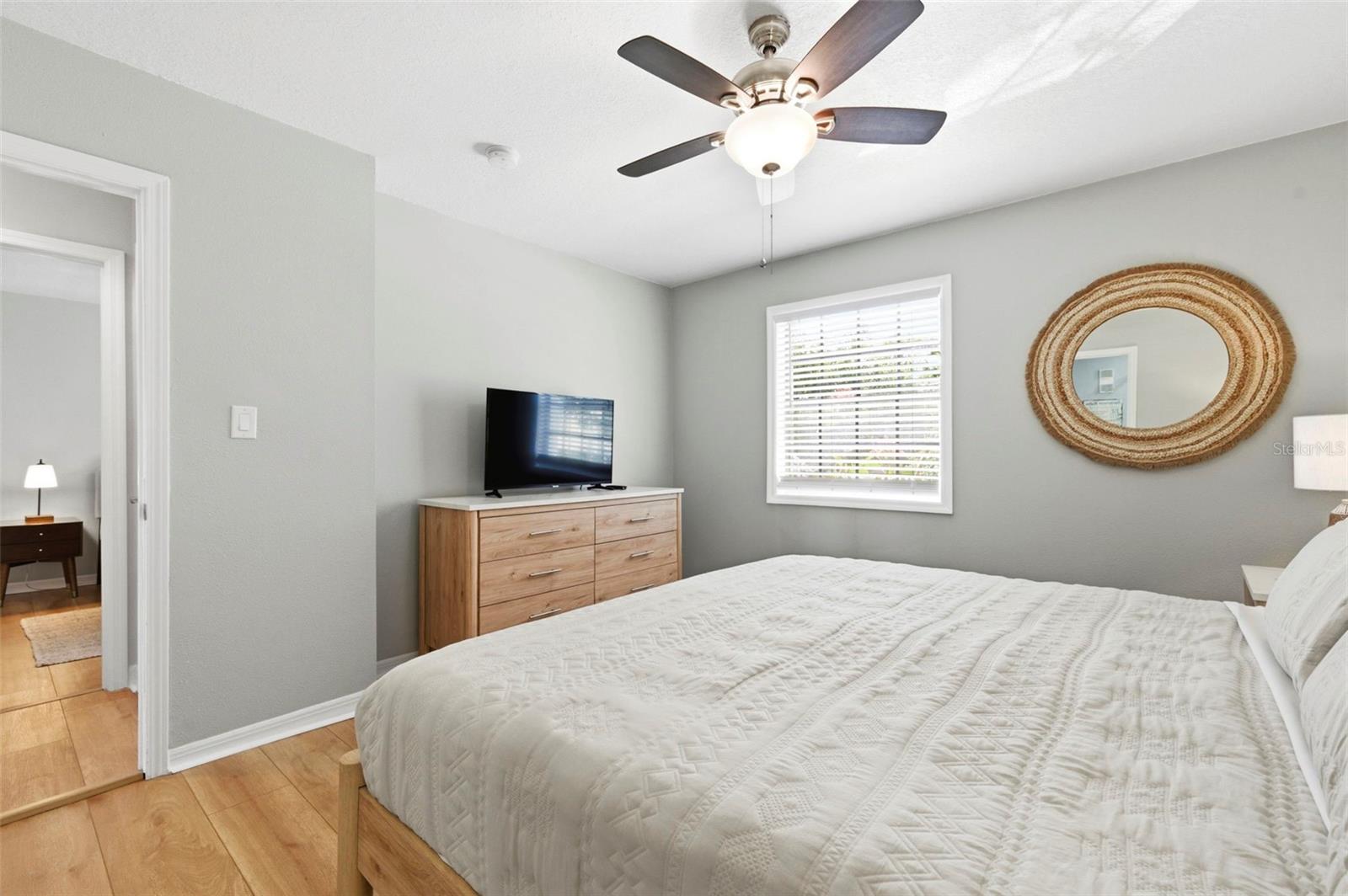 201 POMPANO DR SE #C furnished, ST PETERSBURG, FL, 33705
