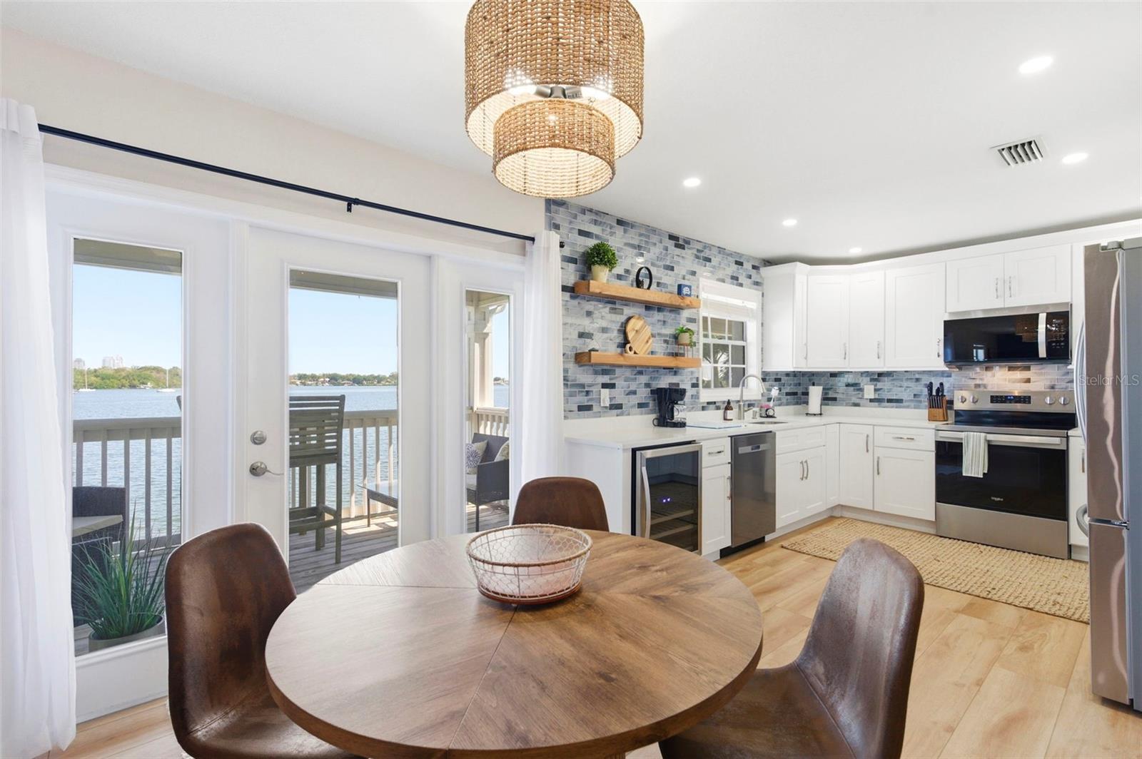 201 POMPANO DR SE #C furnished, ST PETERSBURG, FL, 33705