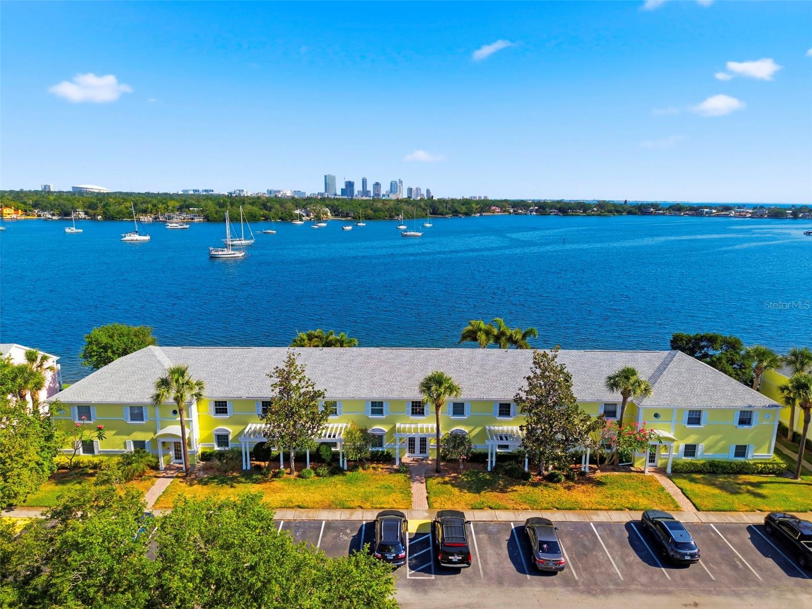 201 POMPANO DR SE #C furnished, ST PETERSBURG, FL, 33705