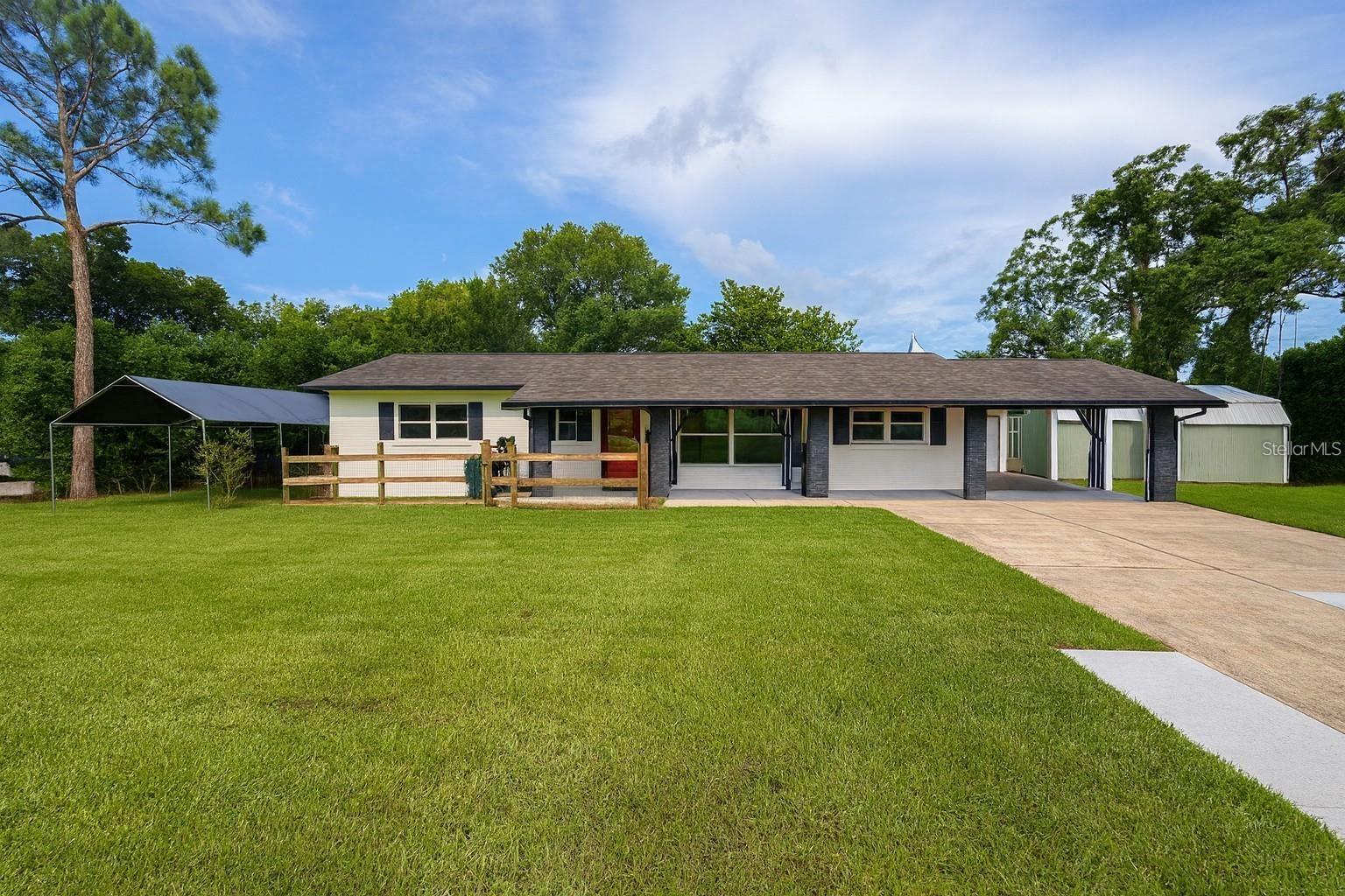 2304 COUNTRY CLUB RD, EUSTIS, FL, 32726