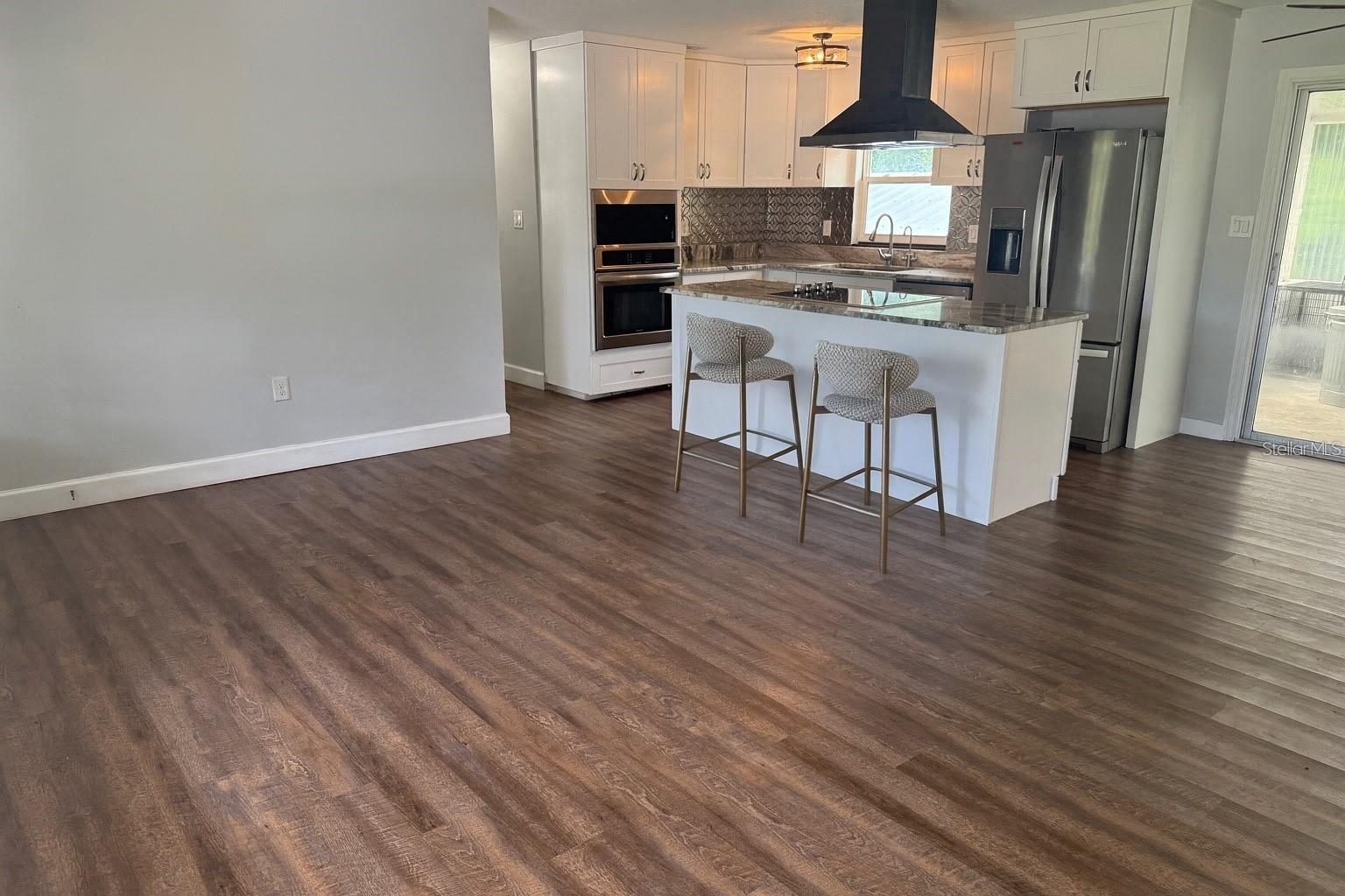 2304 COUNTRY CLUB RD, EUSTIS, FL, 32726