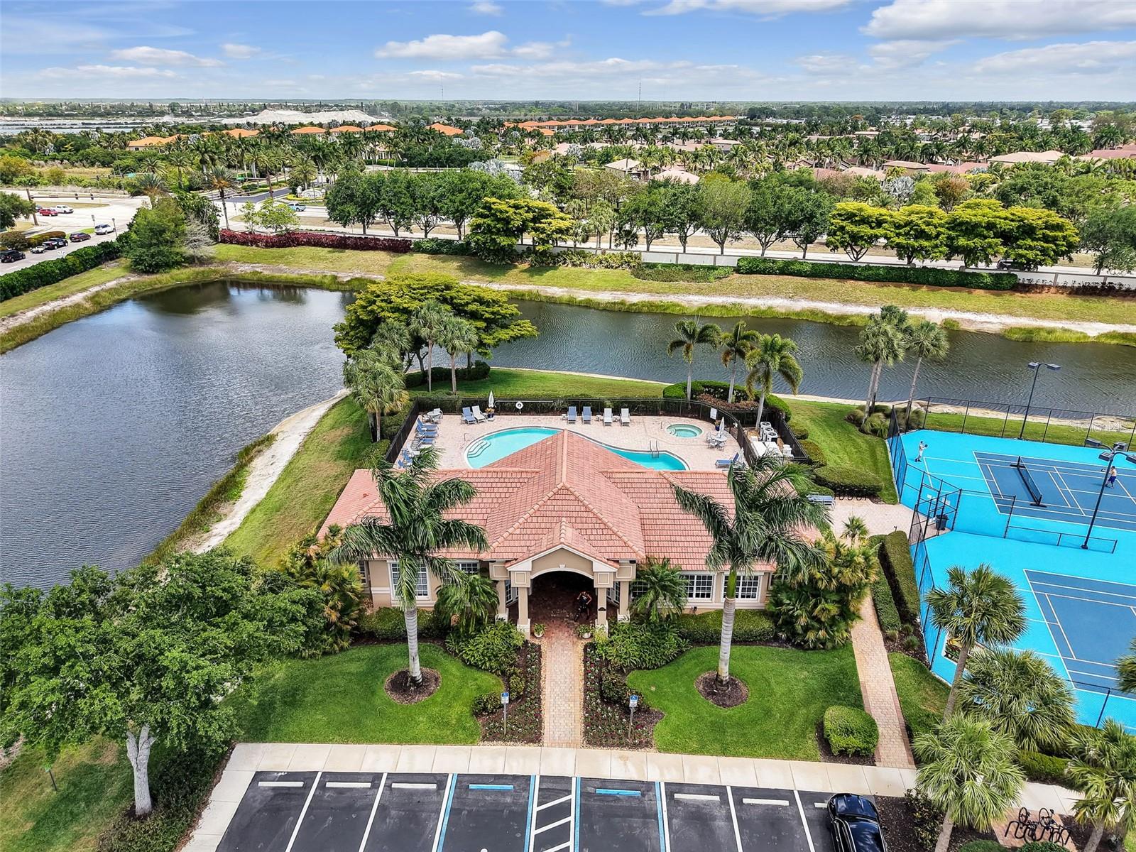 10323 WISHING STONE CT, BONITA SPRINGS, FL, 34135