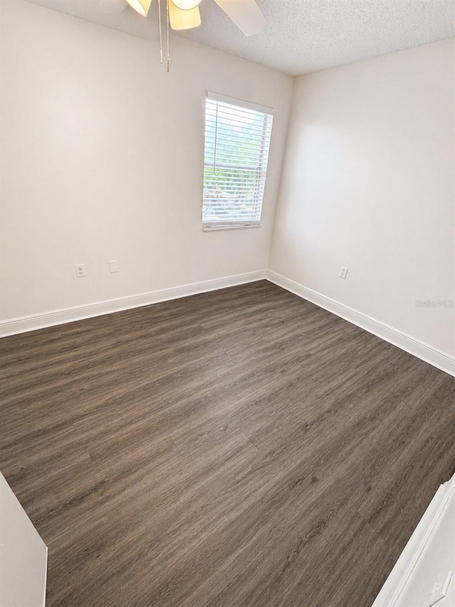 1181-1181 BENTLEY RD #4, LEESBURG, FL, 34748