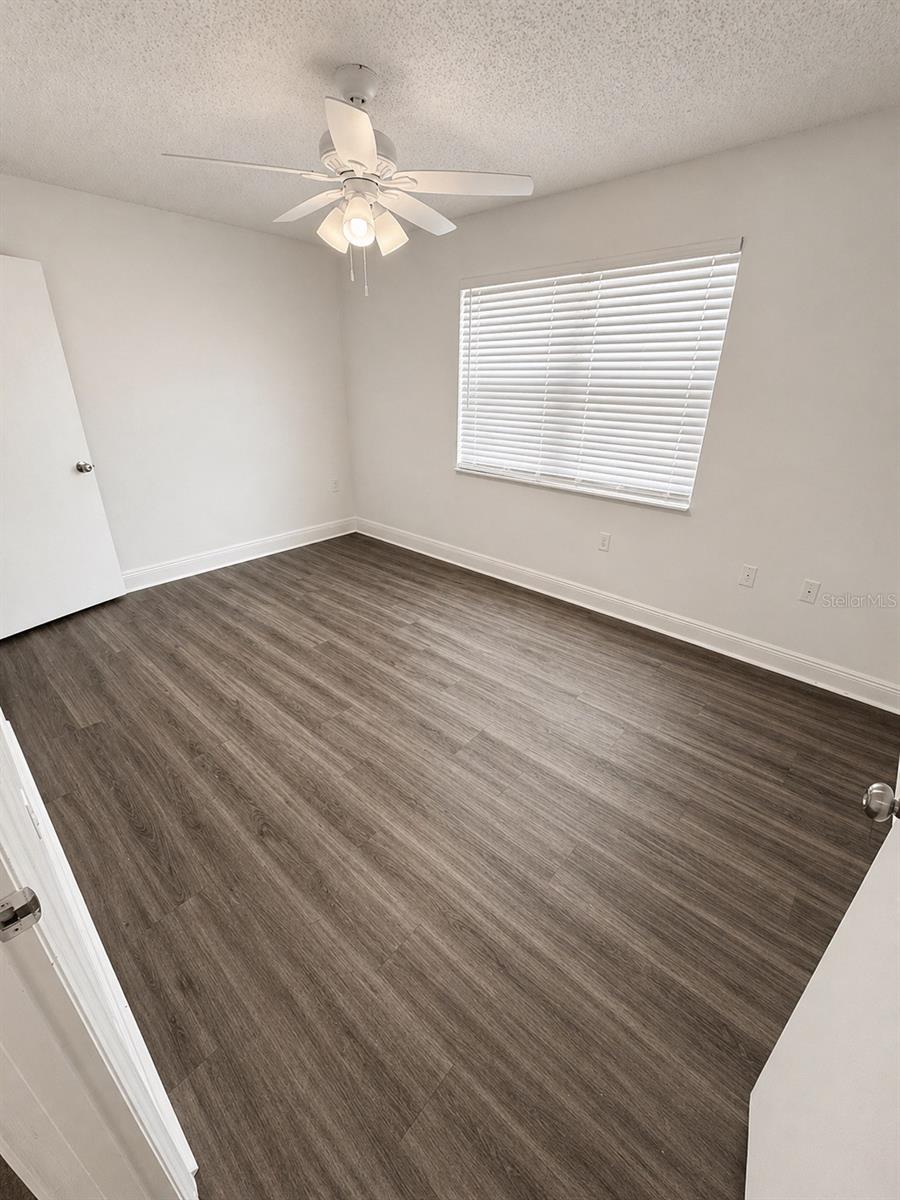 1181-1181 BENTLEY RD #4, LEESBURG, FL, 34748