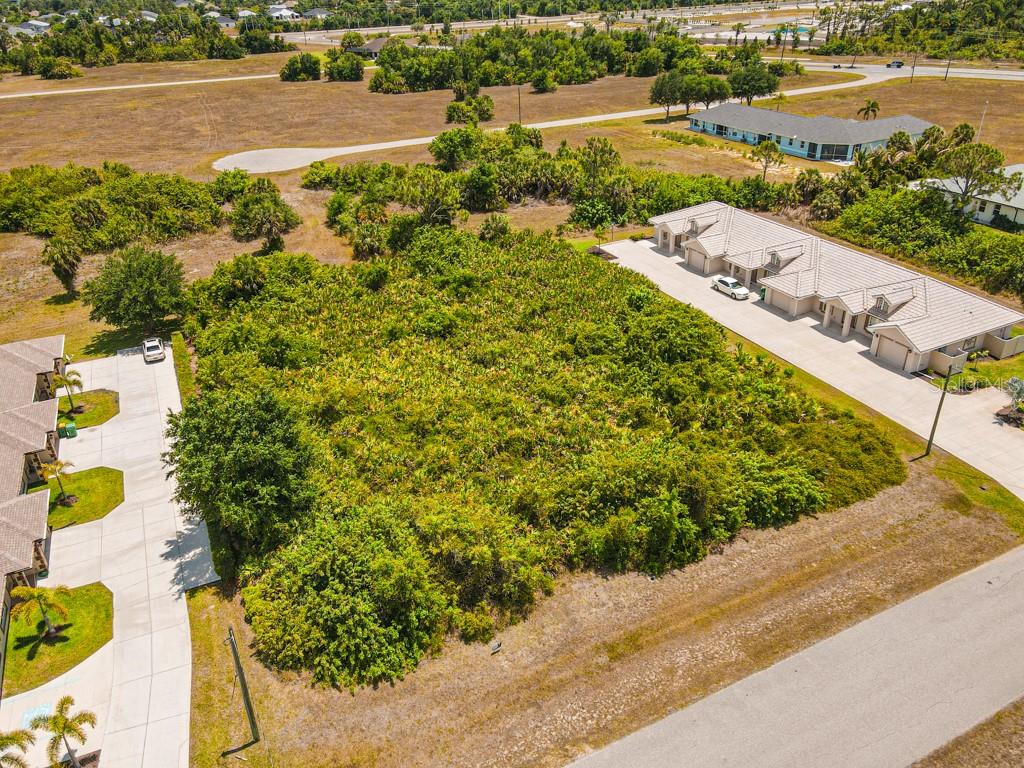 18 DONLON DR, ROTONDA WEST, FL, 33947