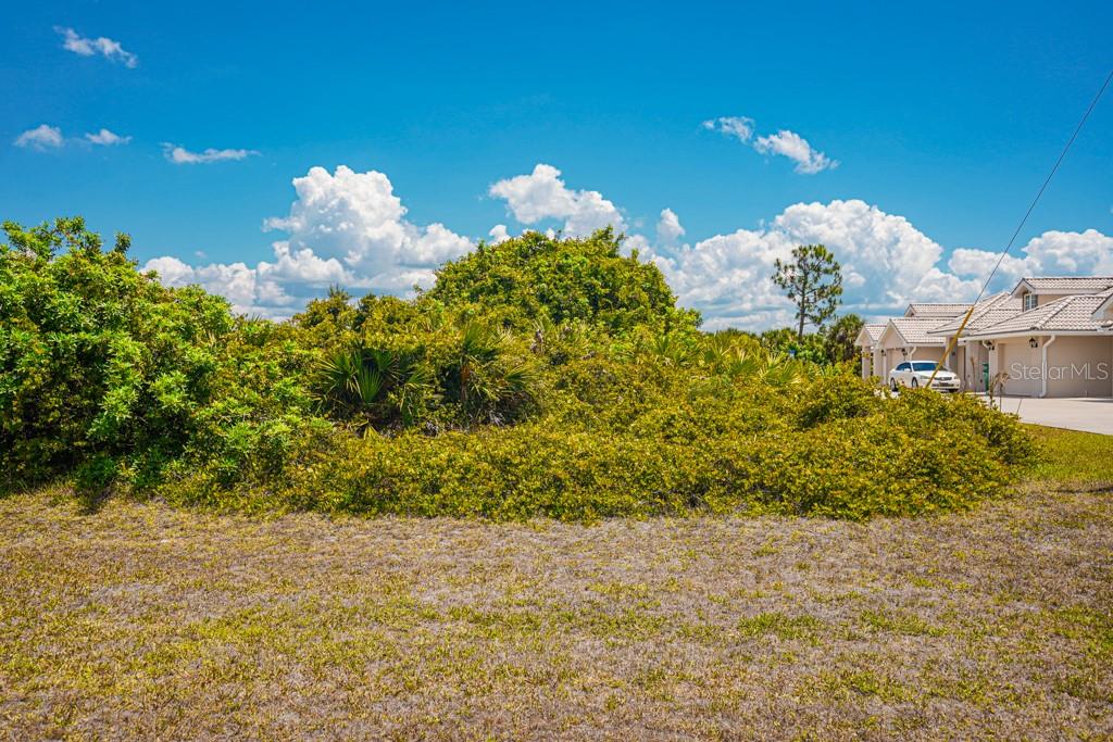 18 DONLON DR, ROTONDA WEST, FL, 33947