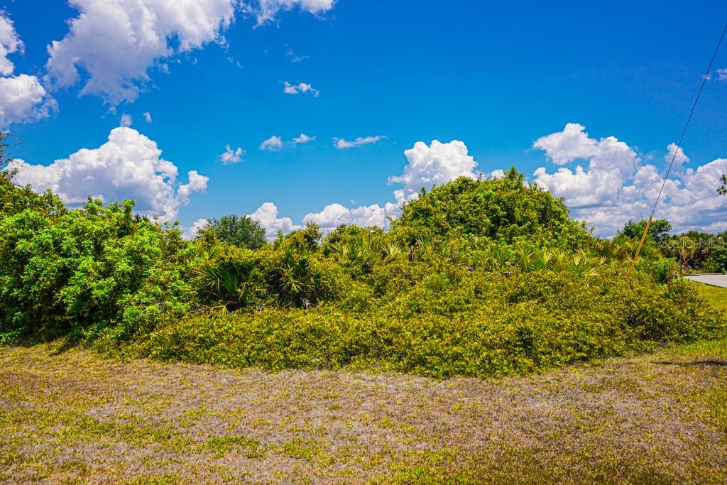 18 DONLON DR, ROTONDA WEST, FL, 33947
