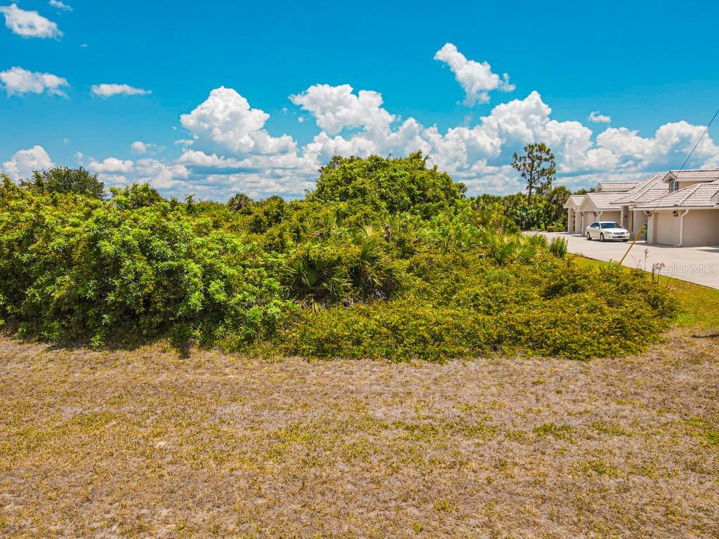18 DONLON DR, ROTONDA WEST, FL, 33947