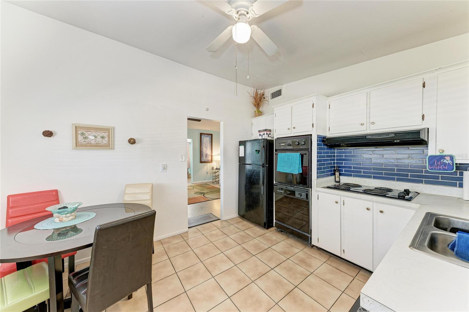 2564 WOOD ST, SARASOTA, FL, 34237