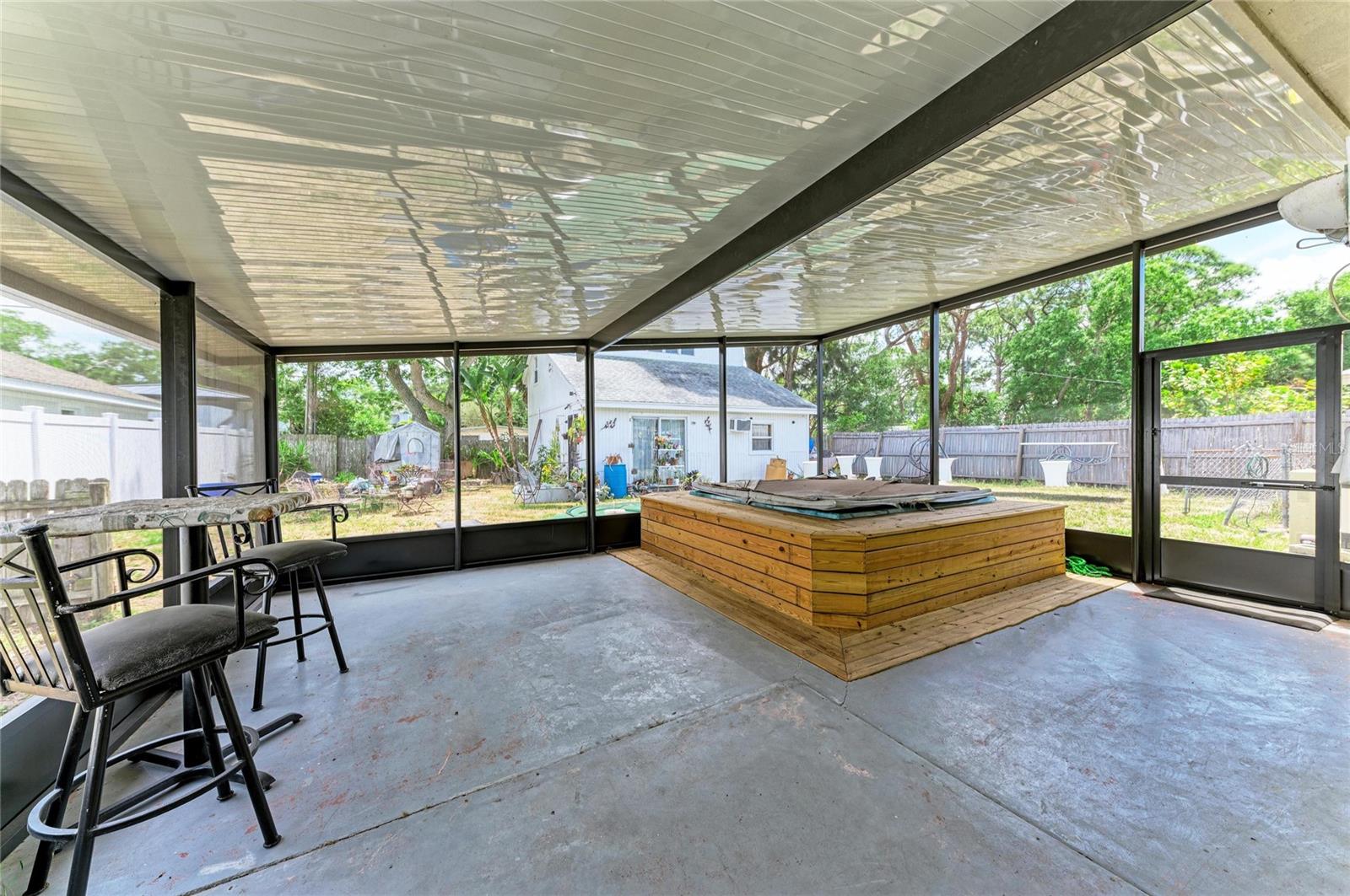 2564 WOOD ST, SARASOTA, FL, 34237