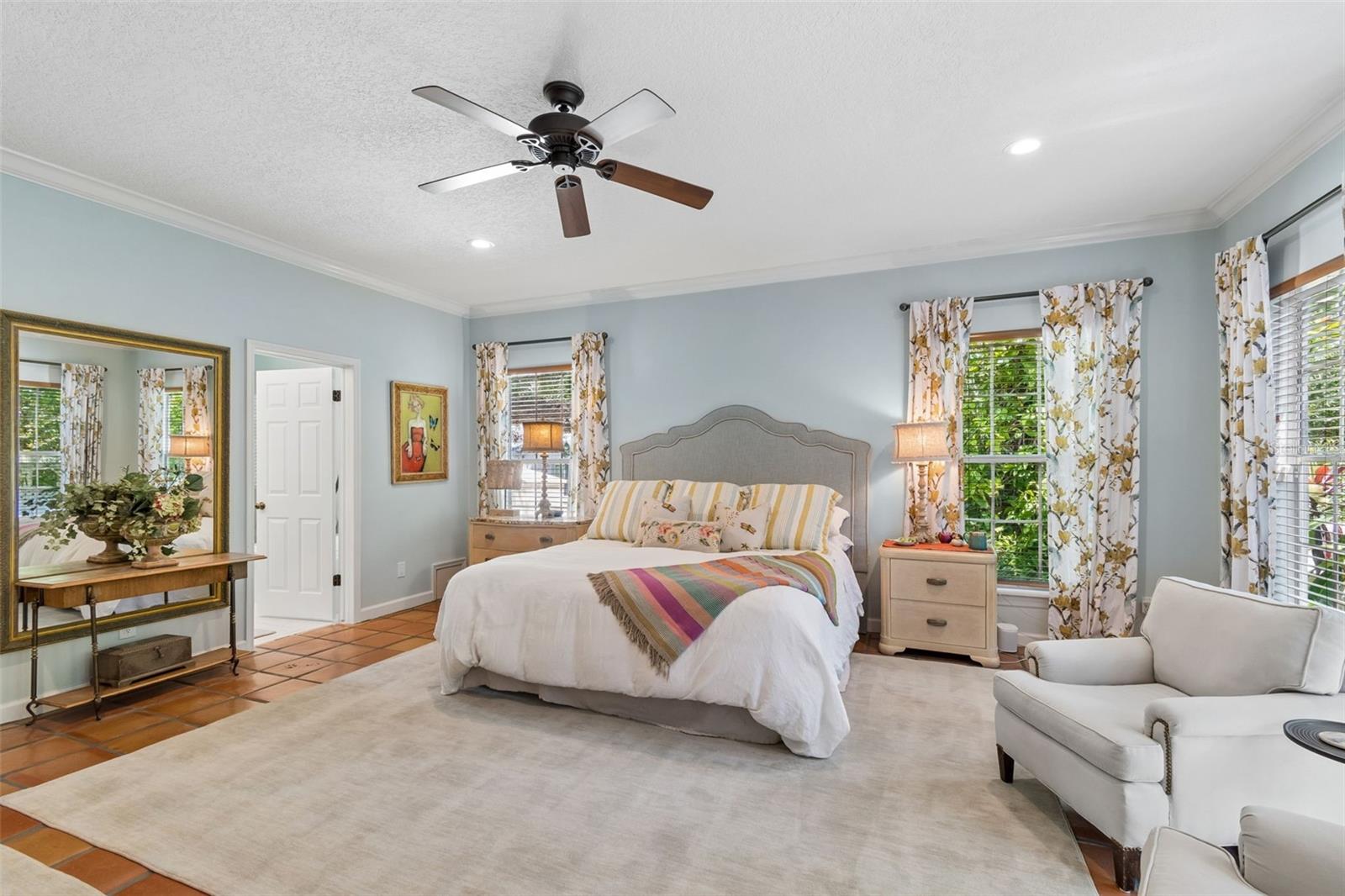 2941 W BAYSHORE CT, TAMPA, FL, 33611