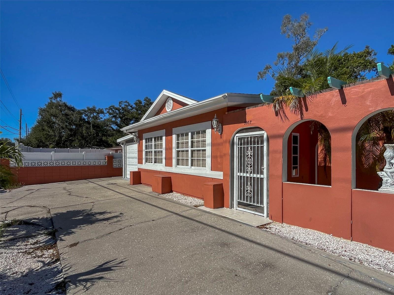 3957 PROCTOR RD, SARASOTA, FL, 34233