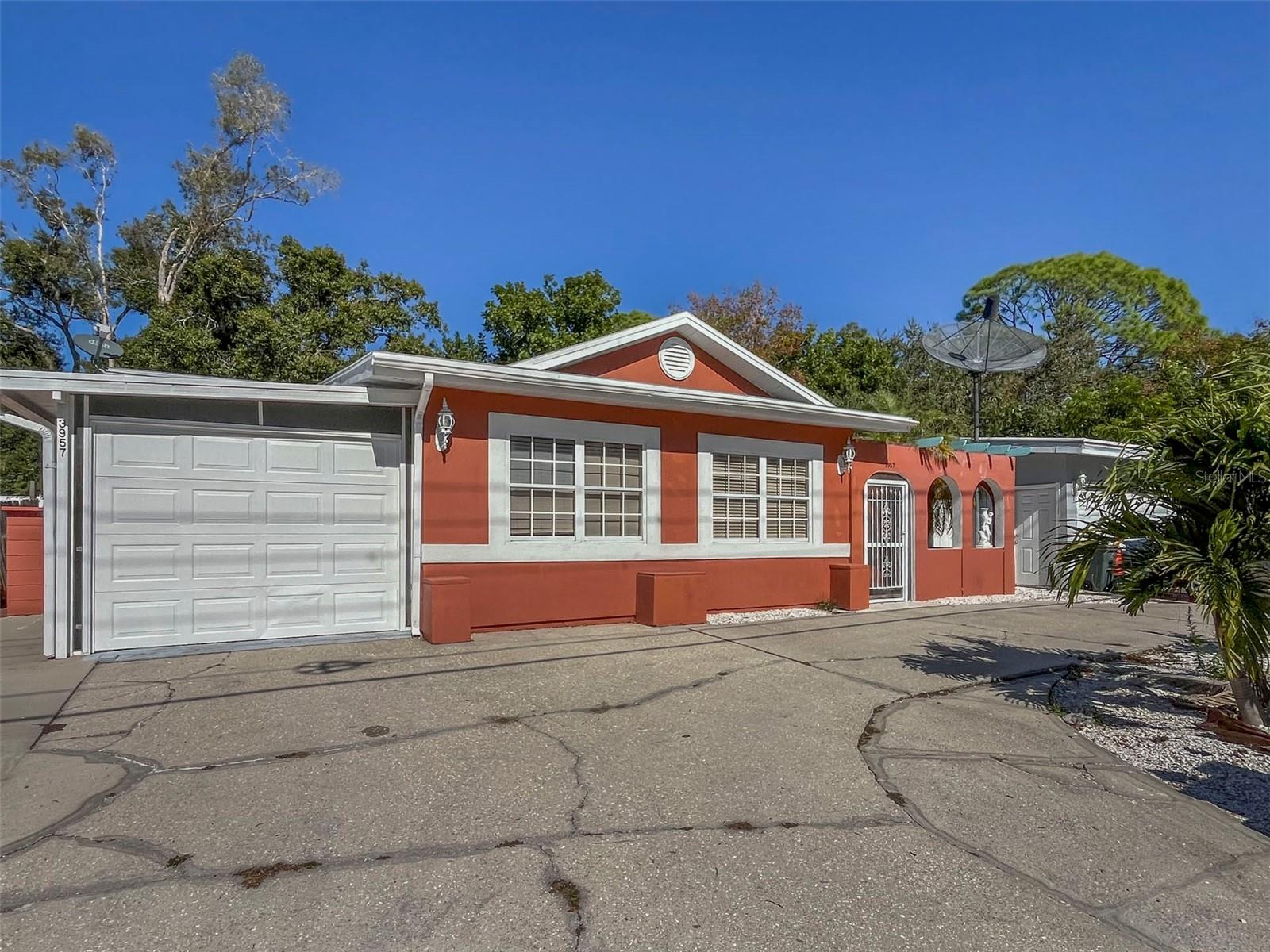 3957 PROCTOR RD, SARASOTA, FL, 34233
