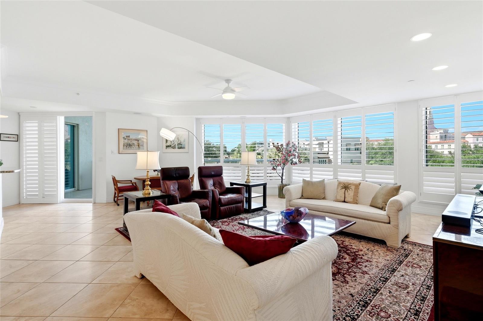400 BEACH DR NE #401, ST PETERSBURG, FL, 33701