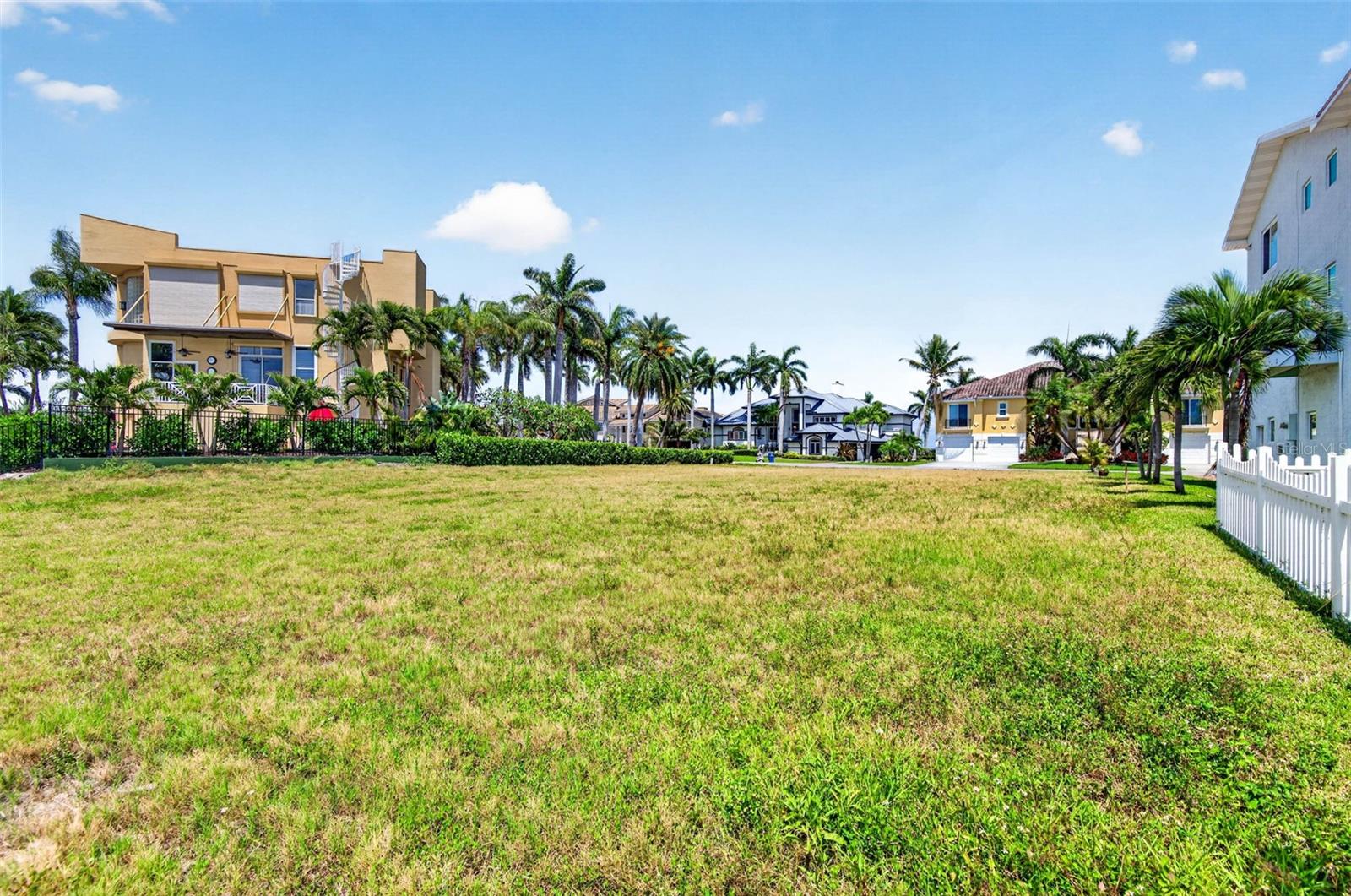 1 1ST AVE S, TIERRA VERDE, FL, 33715