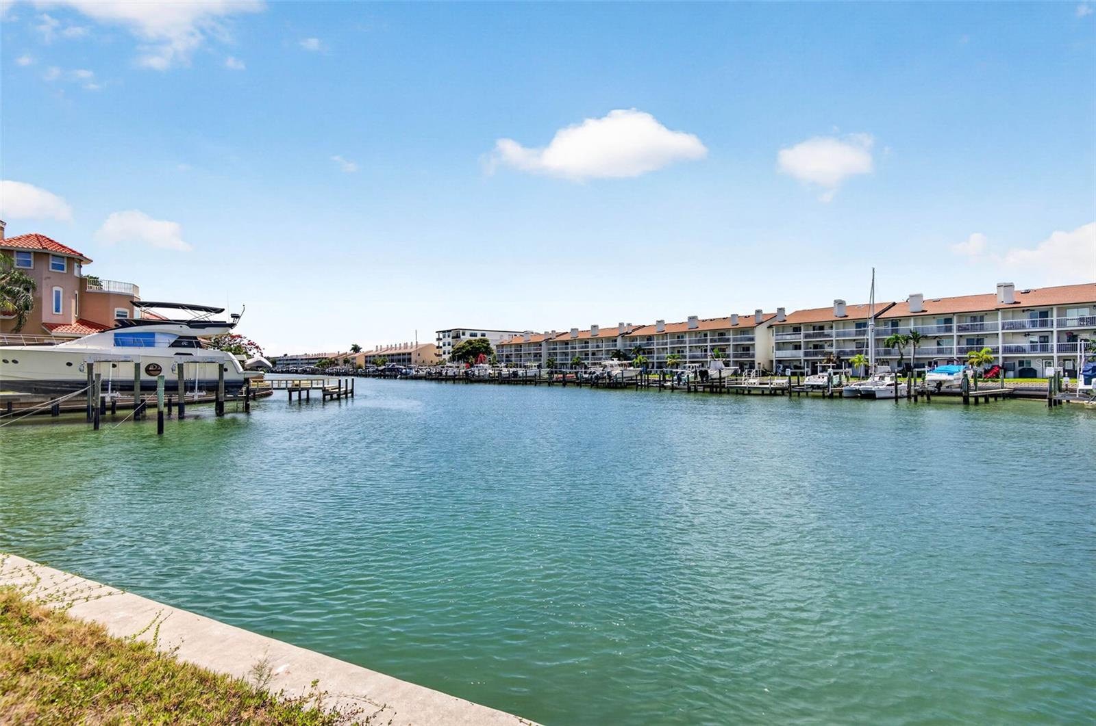 1 1ST AVE S, TIERRA VERDE, FL, 33715