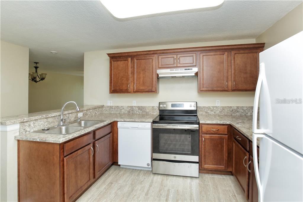 8829 GRAND PALMS CIR #A, KISSIMMEE, FL, 34747