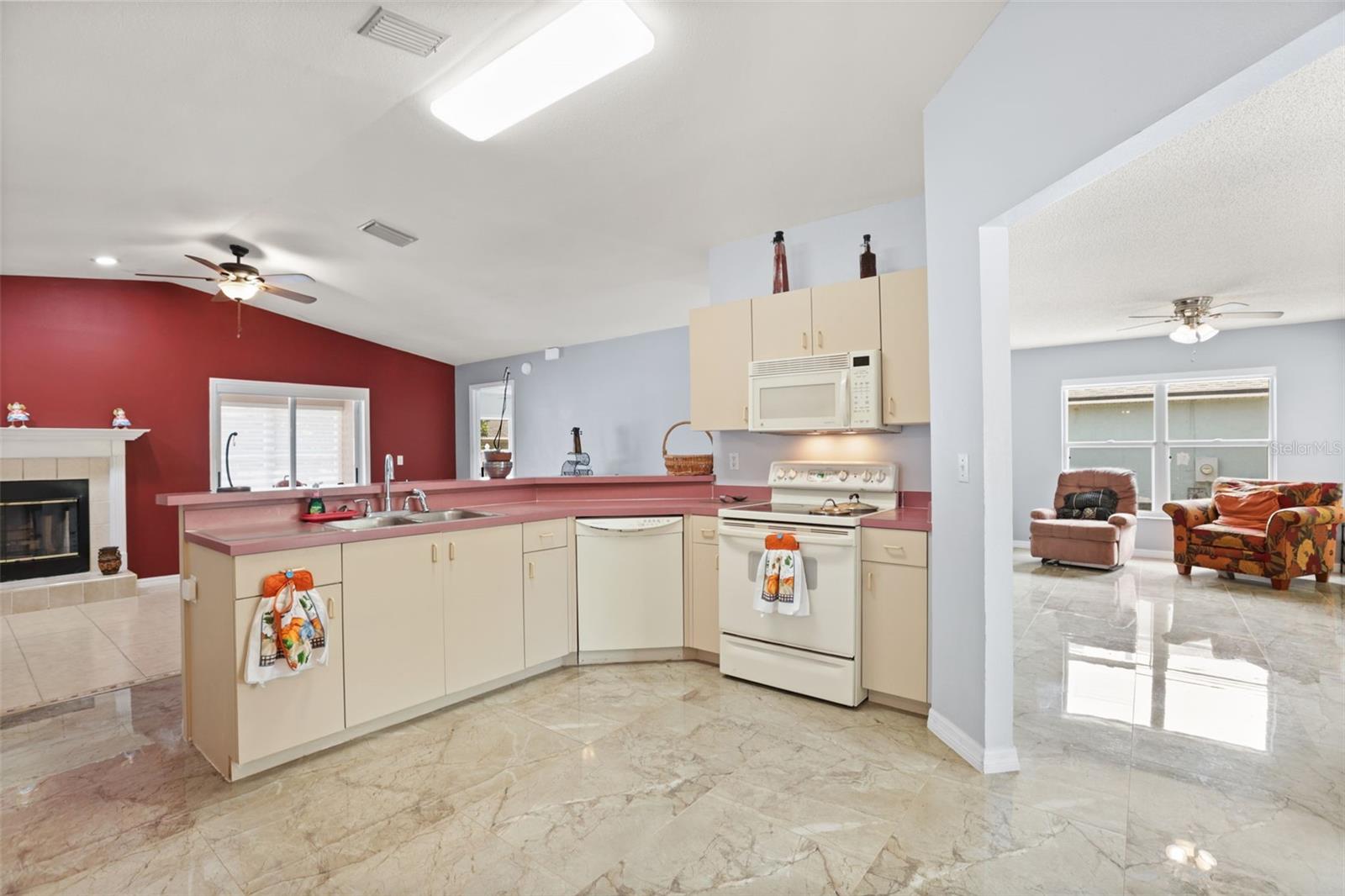 329 LAKE DAISY LOOP, WINTER HAVEN, FL, 33884