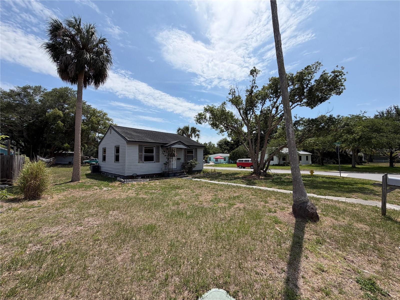 453 SAN SALVADOR DR, DUNEDIN, FL, 34698