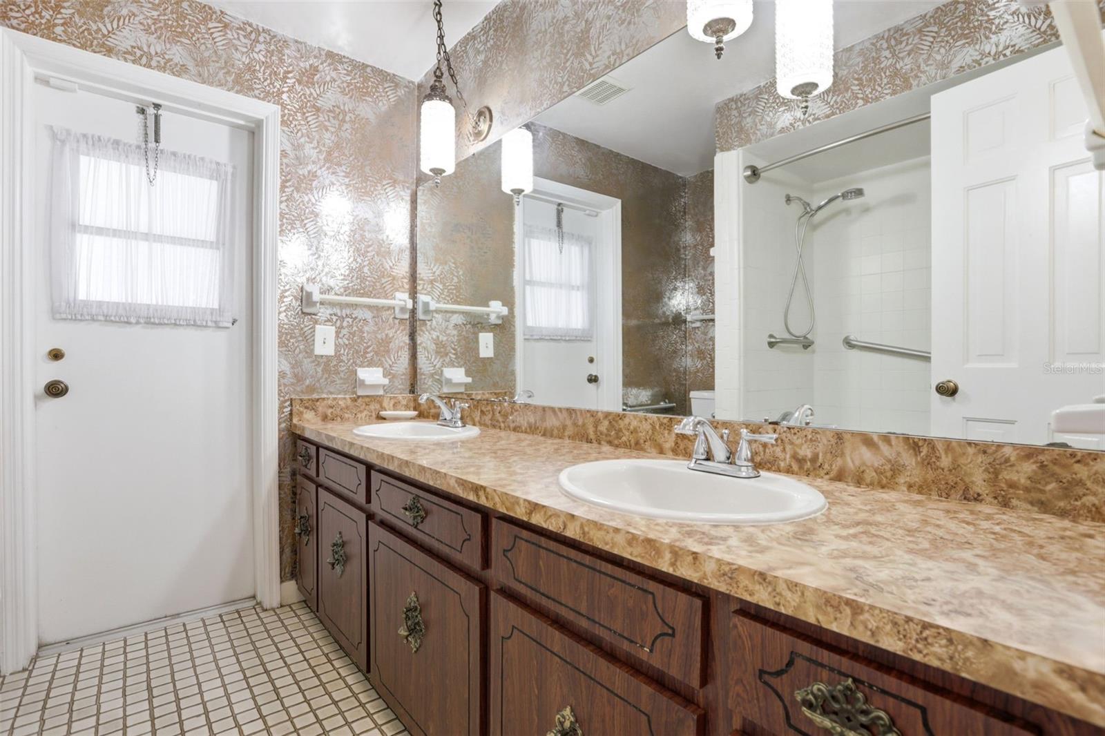 5082 JENNIFER PL, ORLANDO, FL, 32807